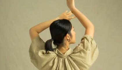 开云-深陷哈登交易流言！CJ：我俩打同一个位置 怎么换？